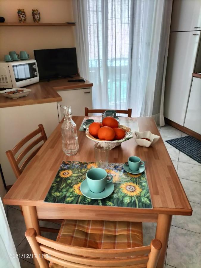 Beatrice Apartment Con 1Camera Da Letto, Un Soggiorno Cucina E Bagno Scordia Exterior foto