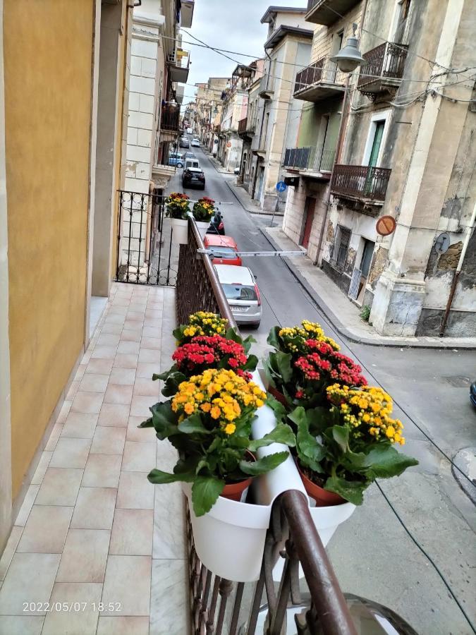 Beatrice Apartment Con 1Camera Da Letto, Un Soggiorno Cucina E Bagno Scordia Exterior foto